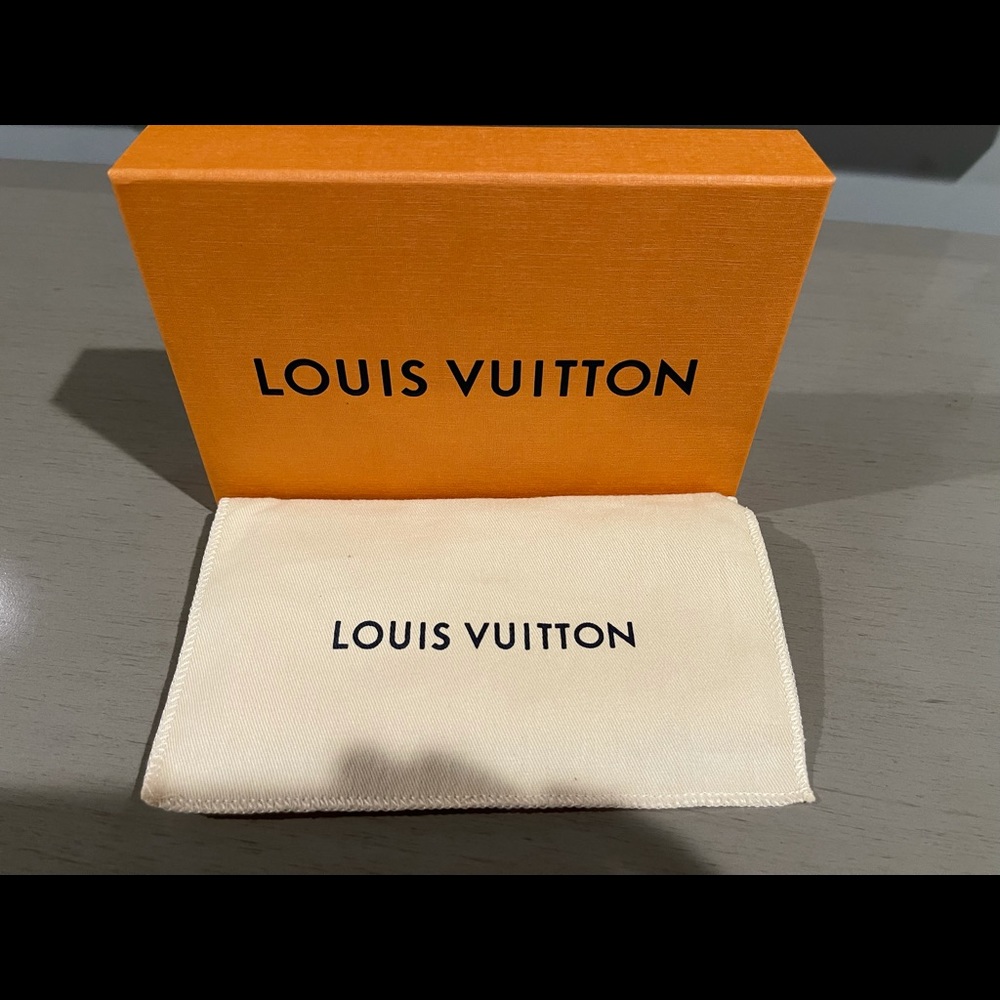 LOUIS VUITTON Folio XS MAX Mobile Phone
